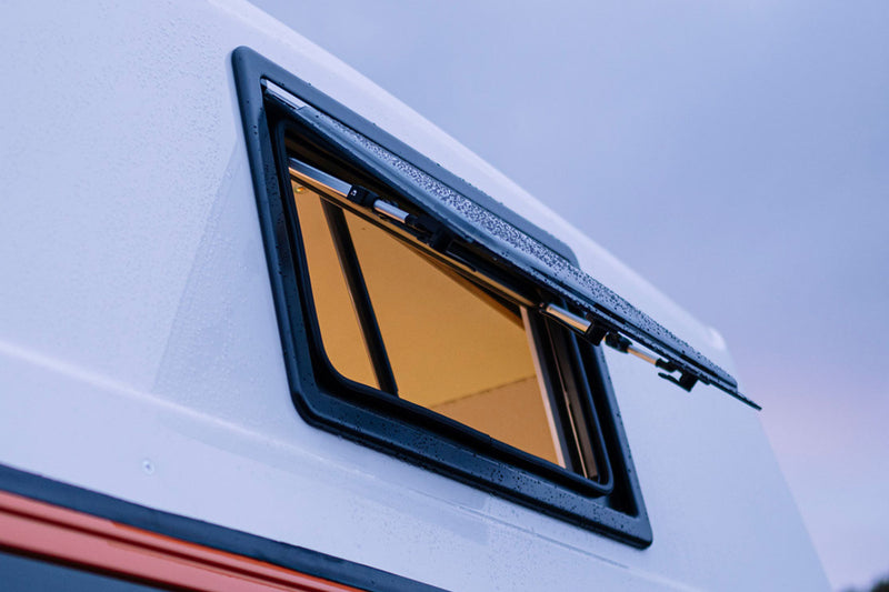 Polyvision Acryl-Ausstellfenster - In verschiedenen Größen, Kastenwagen  Fenster, Fiat Ducato Fenster, Fenster, Dachhaube, Heki, Belüftung, Airvent, Camping-Shop